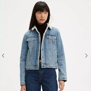 Levi’s Women's Denim Jacket with Sherpa Lining